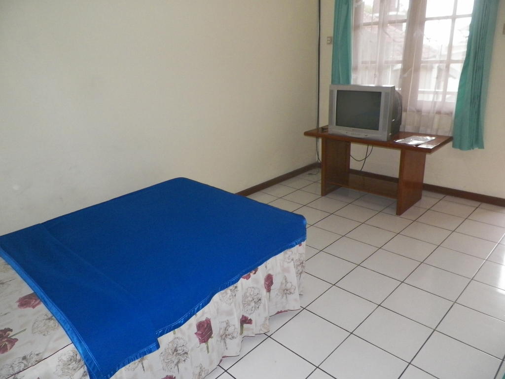 Hotel Puspa Sari Redpartner Ciater Zimmer foto